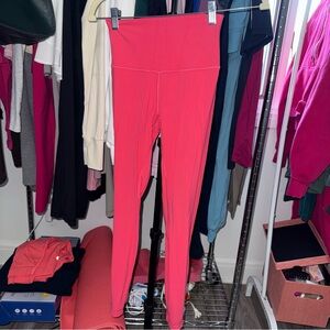 lululemon Align™ High-Rise
Pant 25" lip gloss